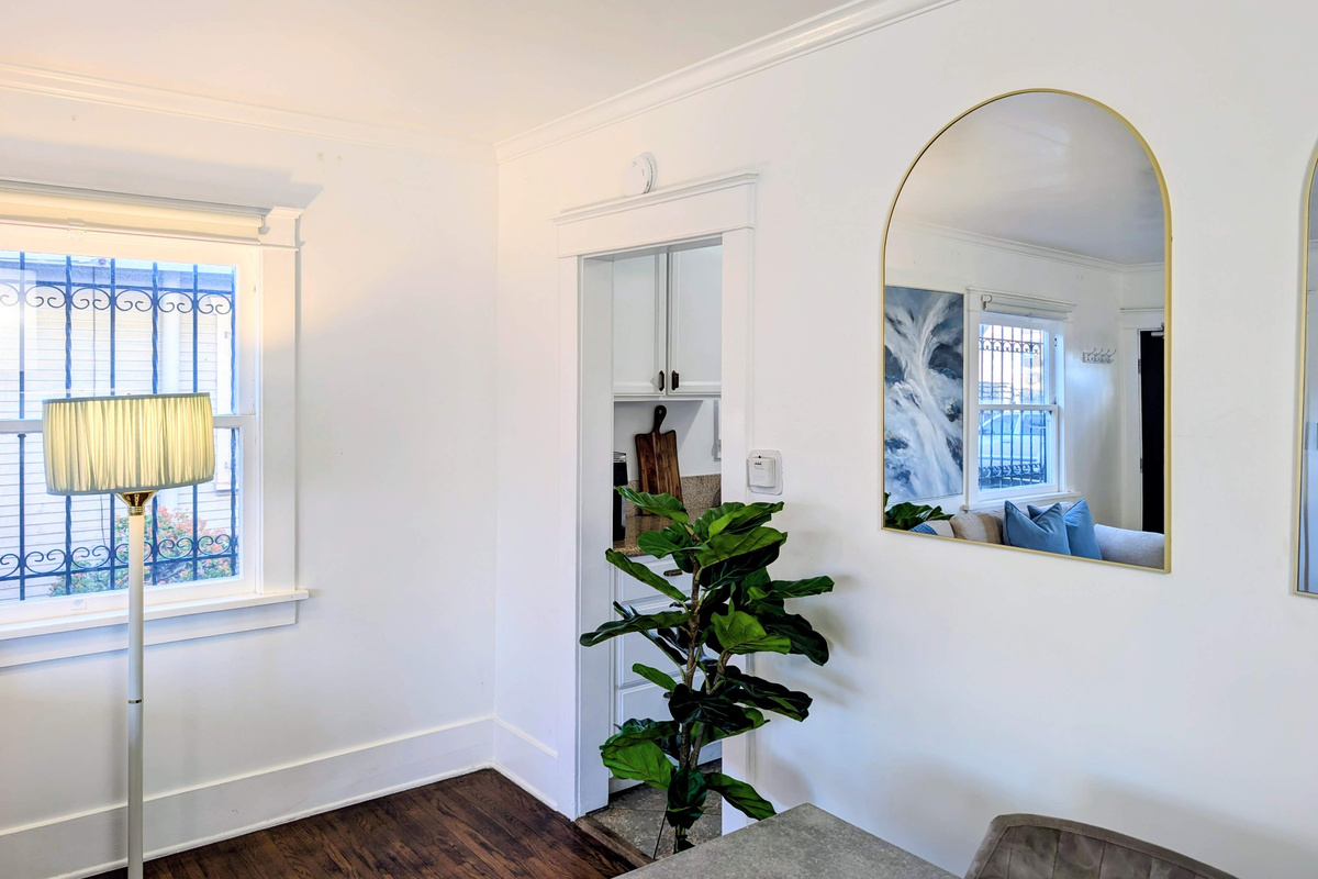 ☀️ Filled with natural light and thoughtful design, every corner is made to help you relax and feel at home.