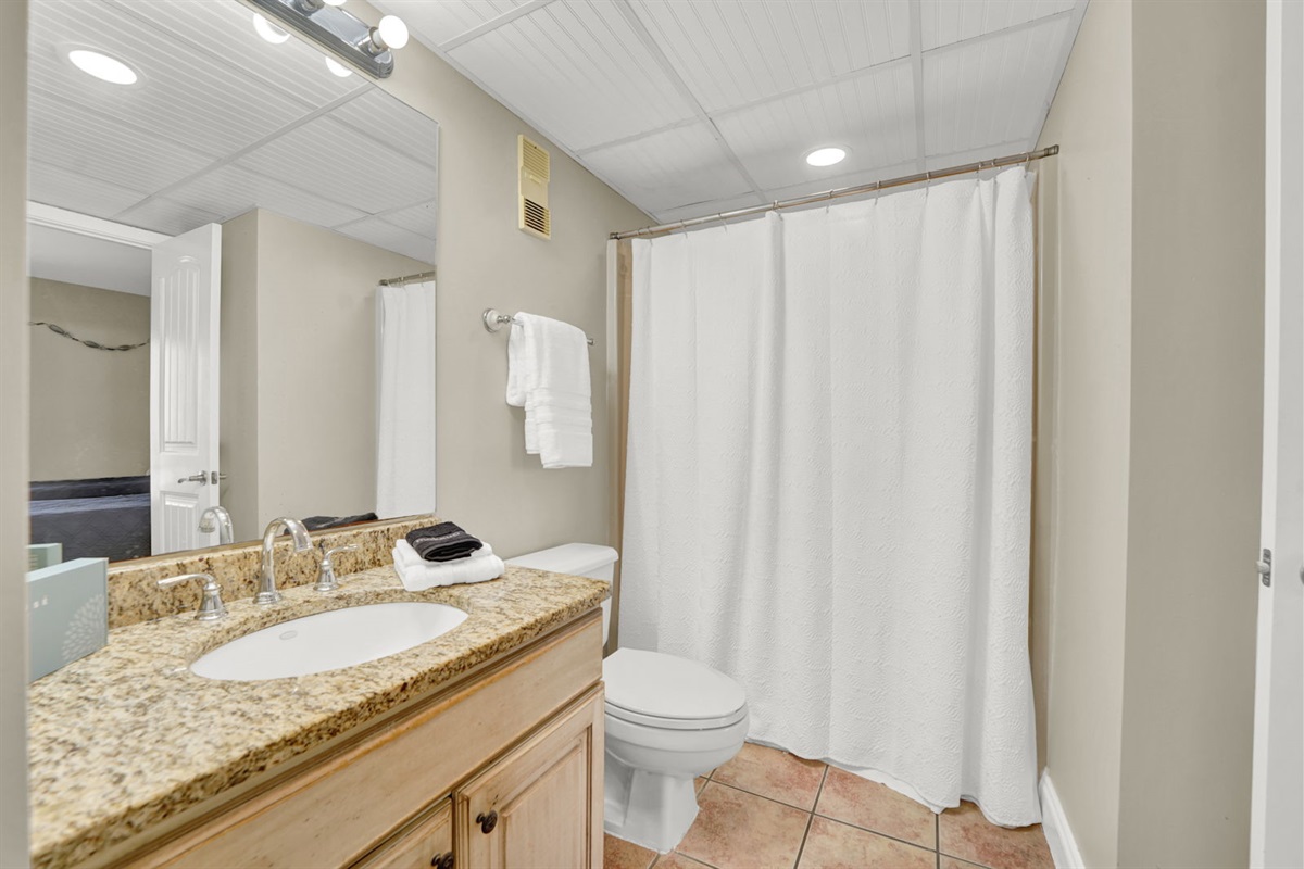 Second Bedroom En Suite