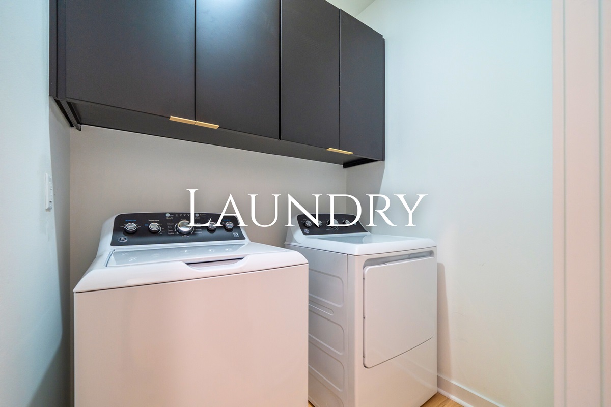 In-home laundry makes longer stays or lake days more convenient.