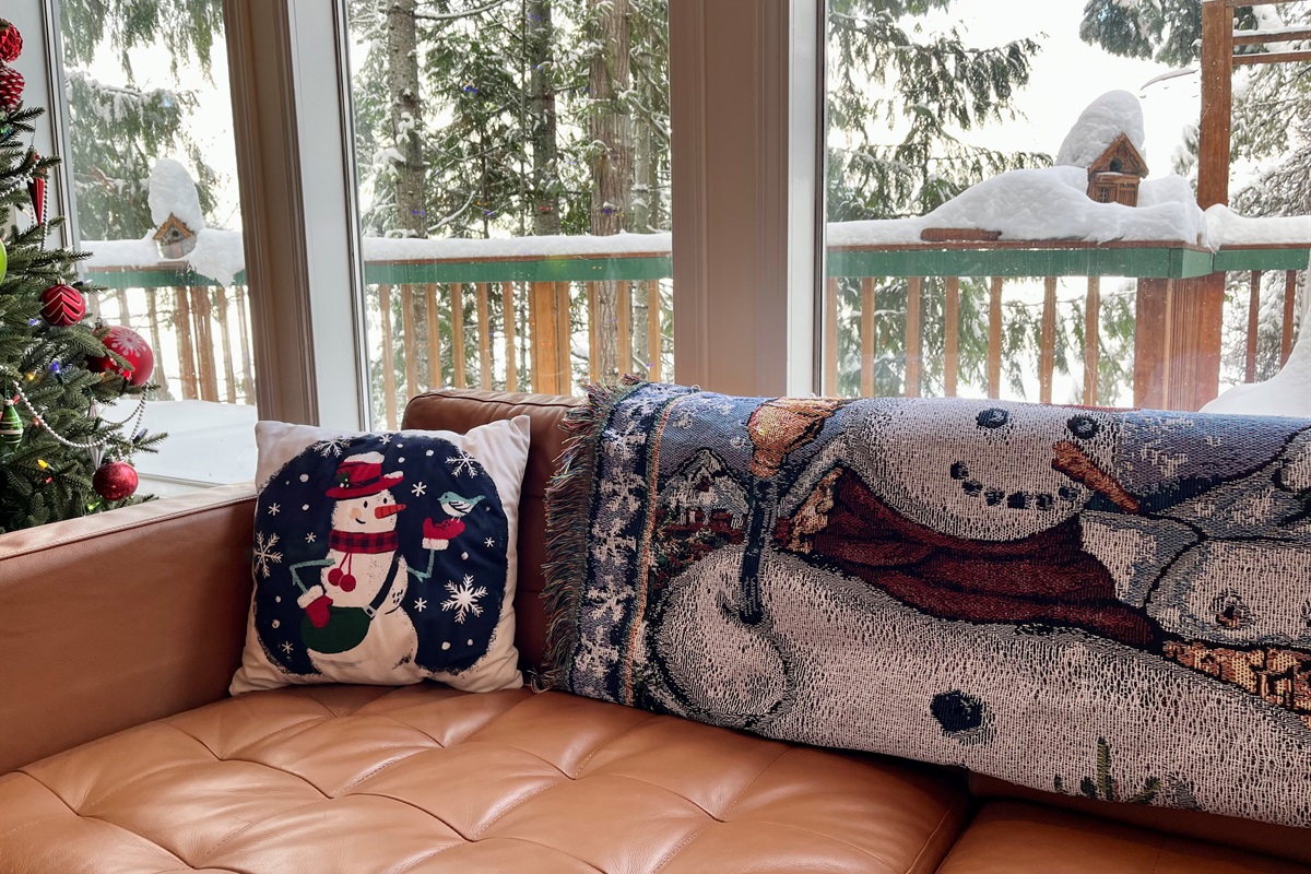 Holiday Decorations are up from mid-Nov - January