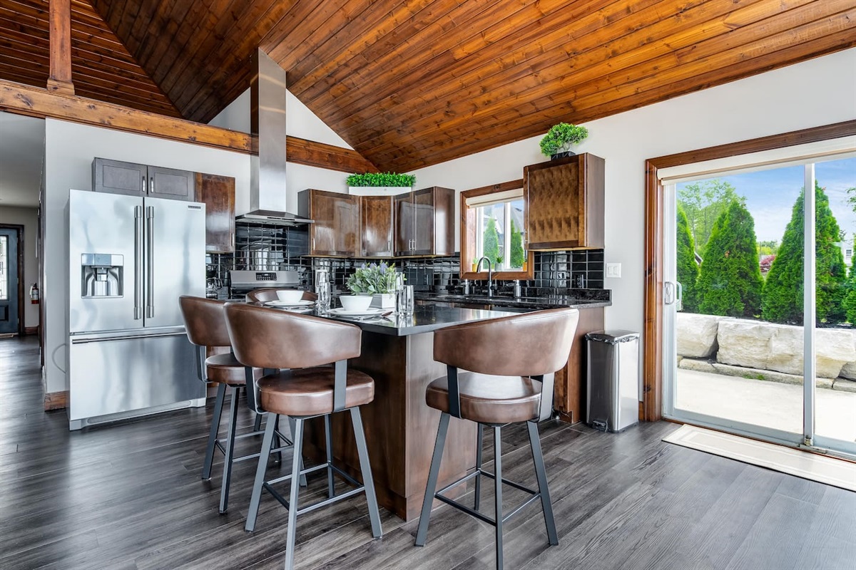 Kitchen with Dining Island