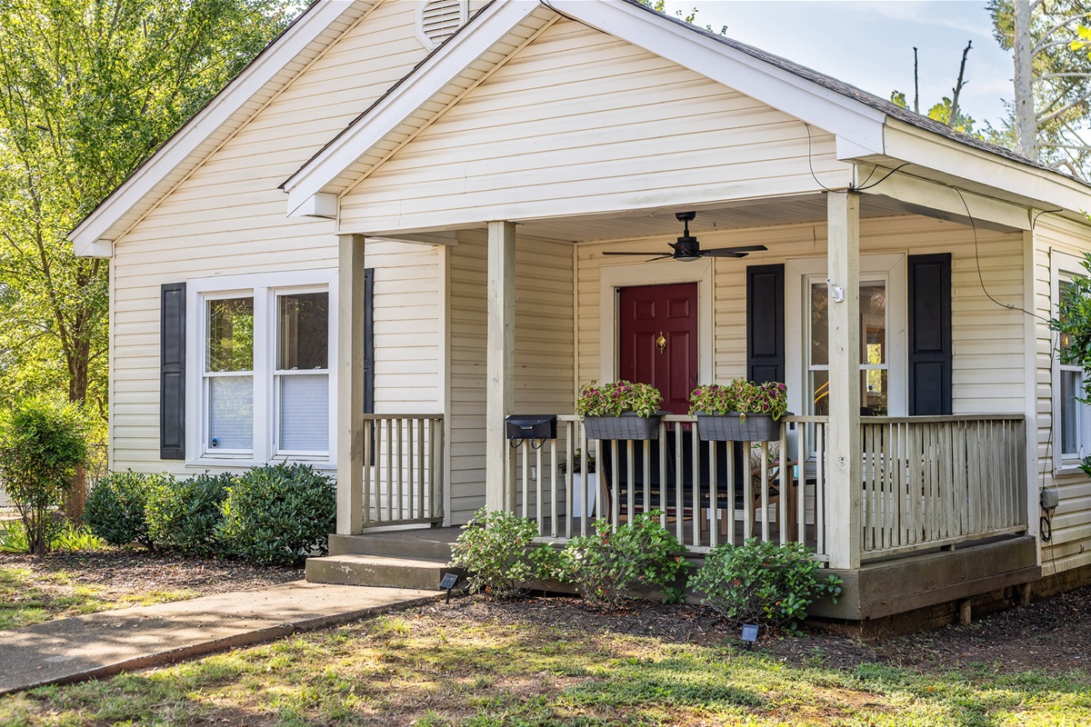 Front Entrance & Covered Porch