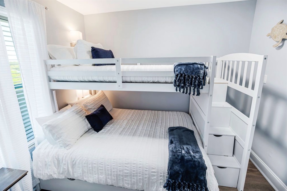 Double & Single Bunk Beds in 3rd Bedroom