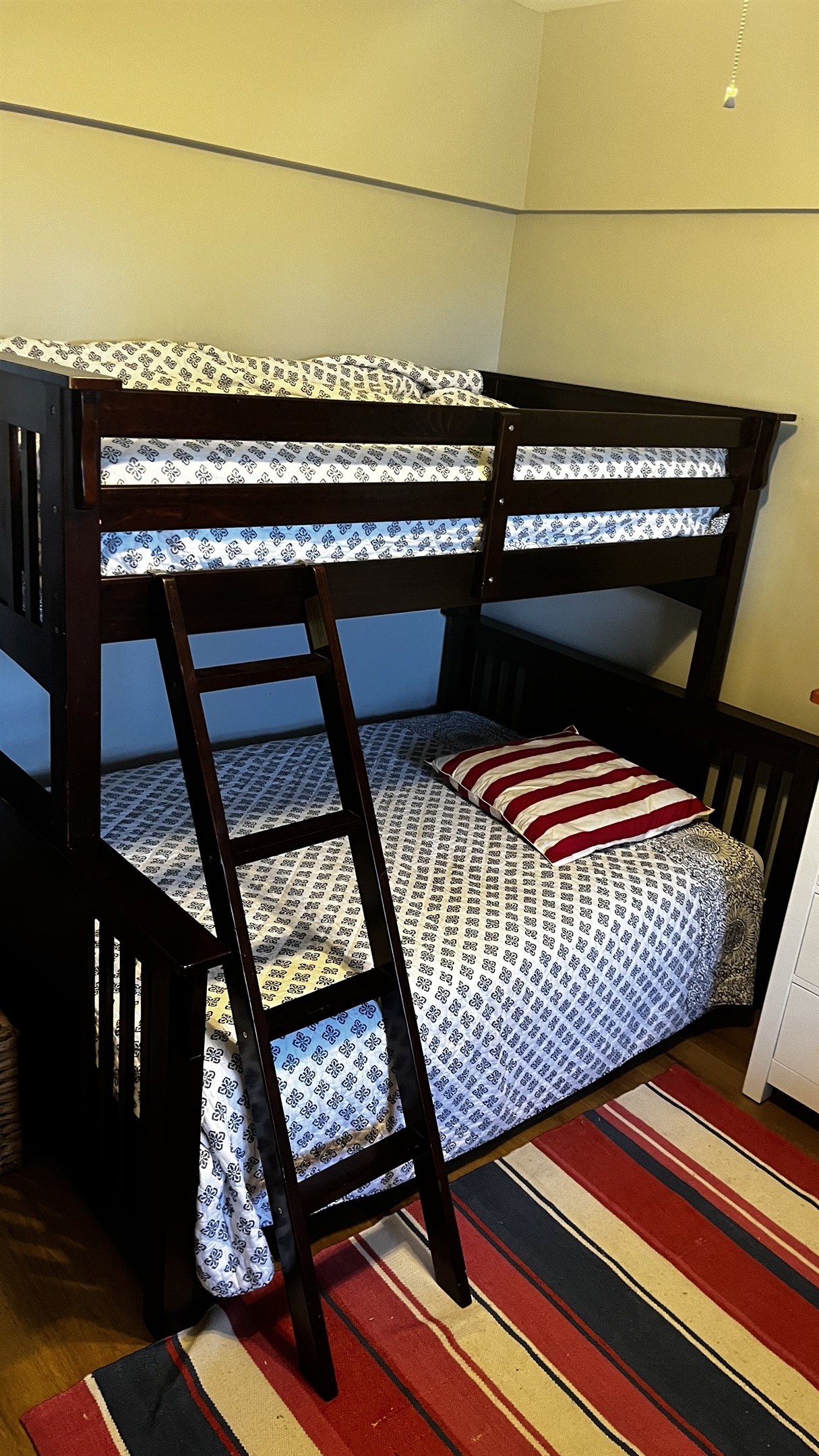 First floor bedroom, twin/full bunkbeds