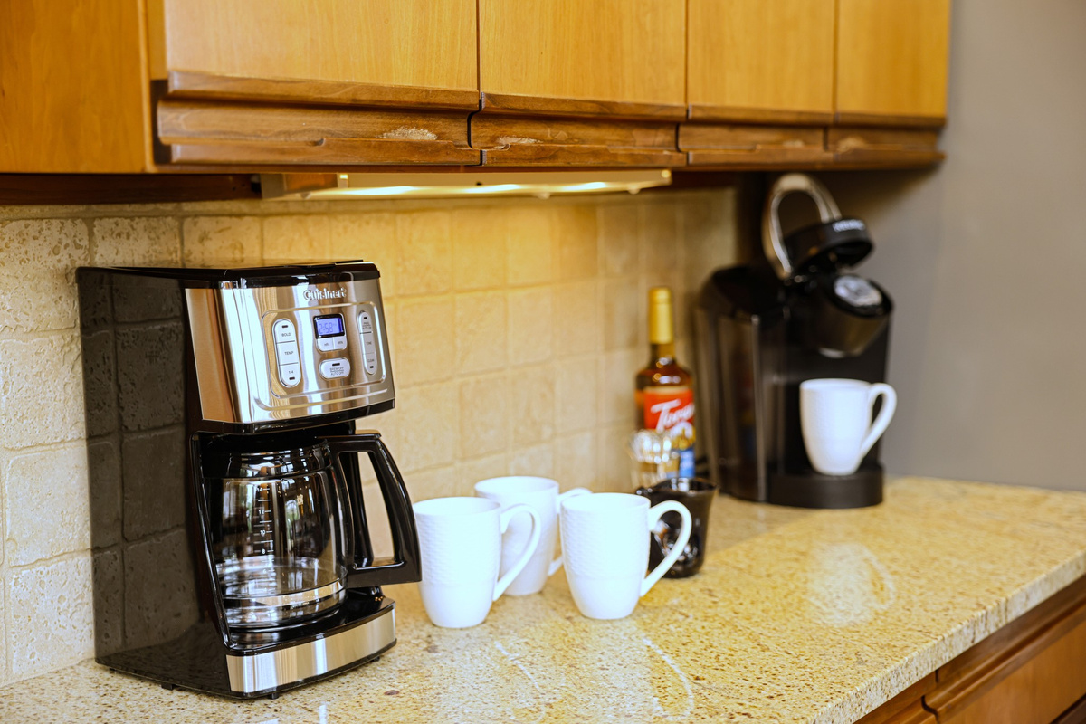 Kitchen Coffee area! Right drawer has a selection of teas and Peets coffee plus reusable Keurig K-cups and tea strainer.