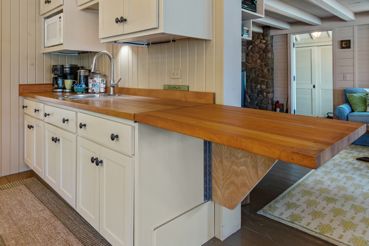 Need a little more room? Simply flip up the countertop for extra prep space, making it easy to cook, serve, and gather together.