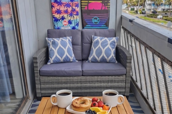 Wake up and walk outside to feel the breeze, have a light snack before you walk across the street to the beachand to plan your coastal experience for the day