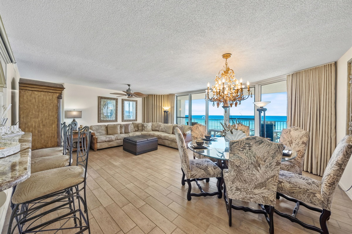 Open floorplan living, dining room and kitchen