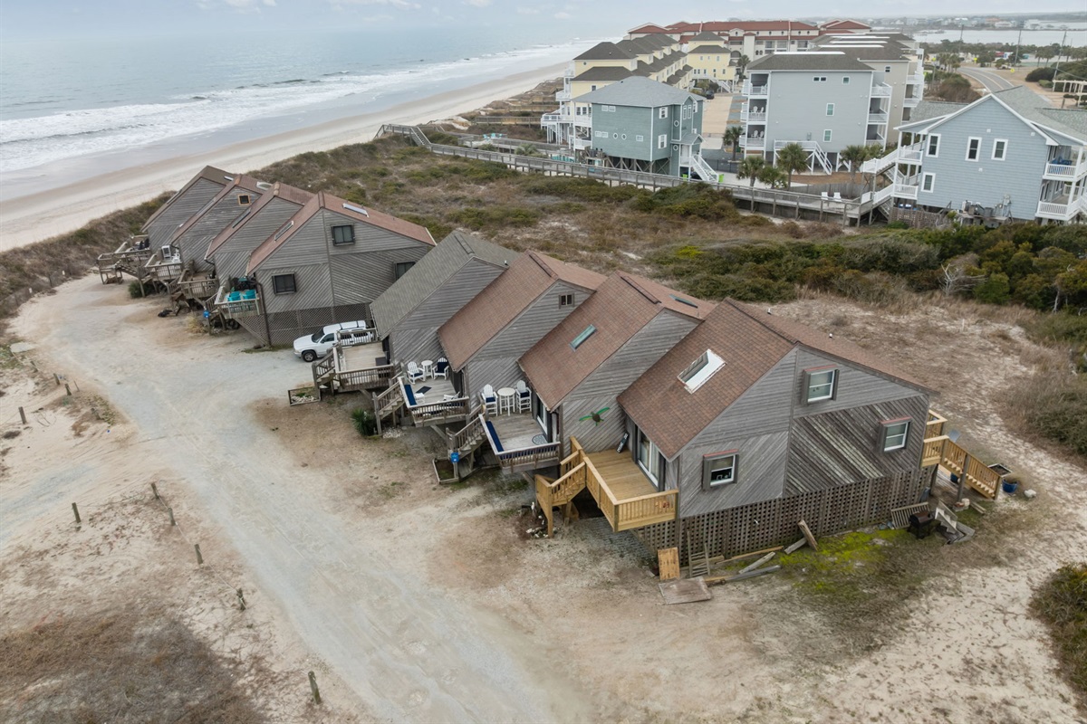 Coastal cottage just steps from the sand&mdash;your relaxed beach retreat awaits