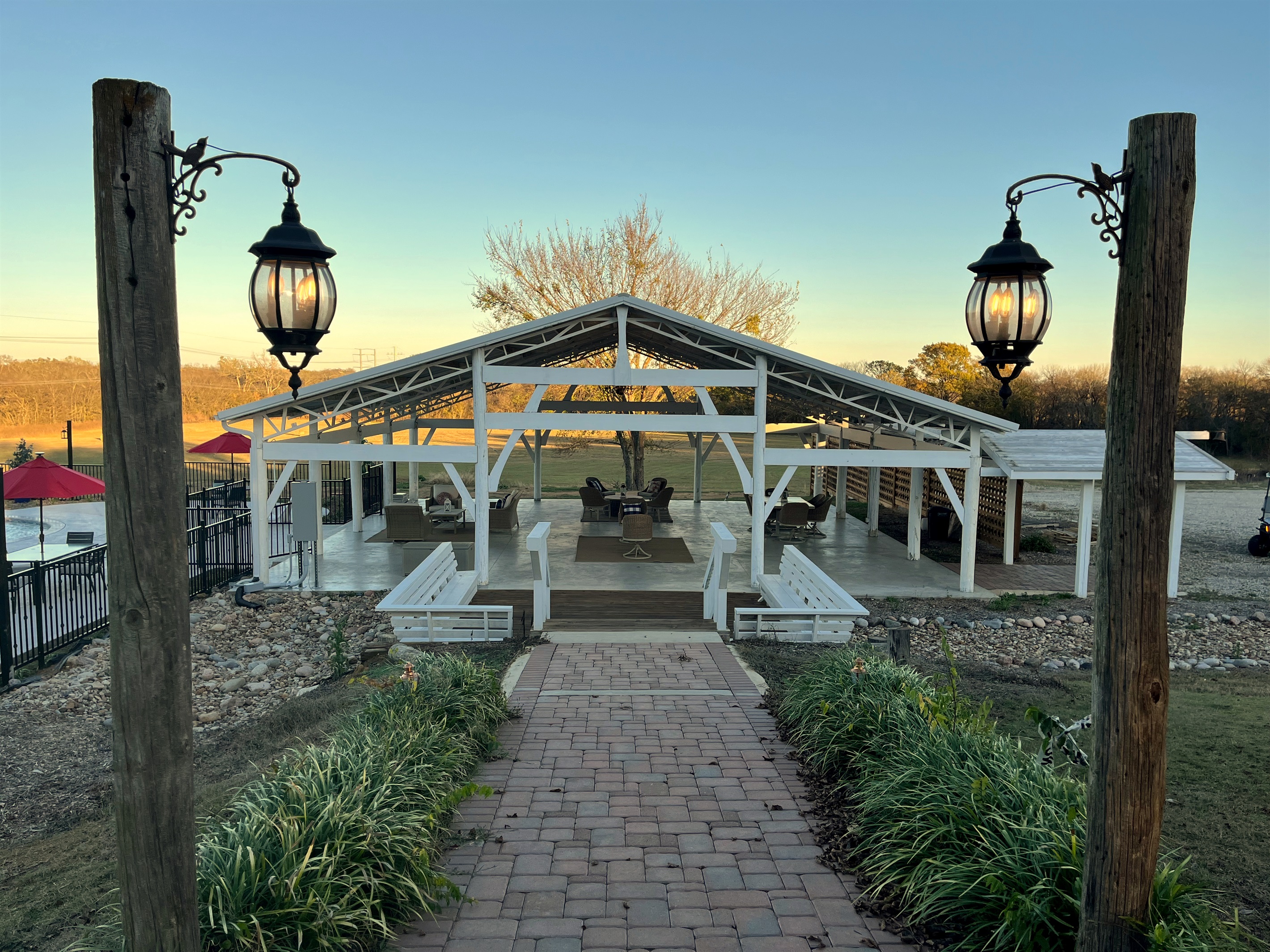 Peaceful evening gatherings at the pavilion overlooking the meadow valley