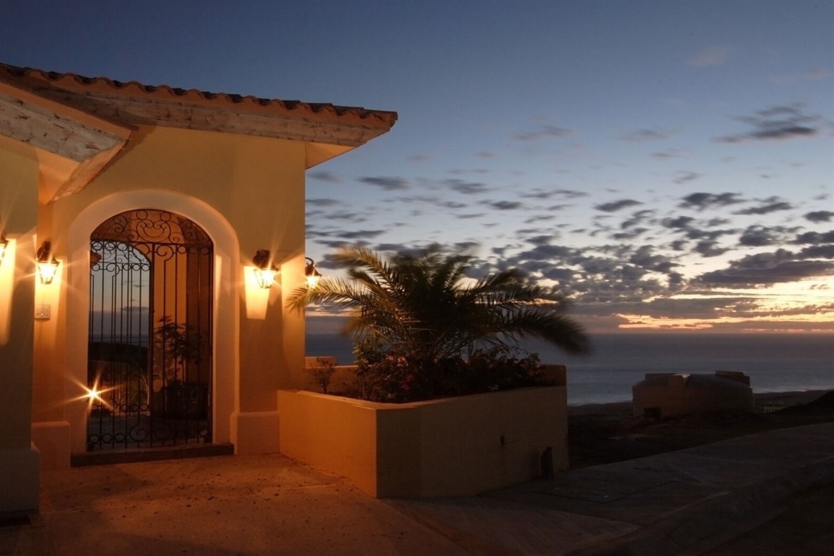Private Villa over looking Pacific Ocean at Montecristo, Vacation Travel Exclusives