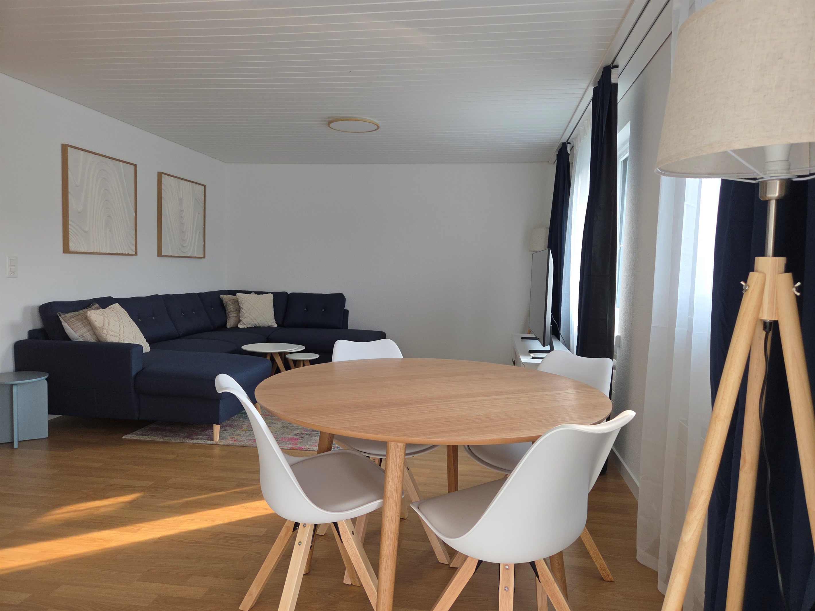 Dining area between kitchen and living room