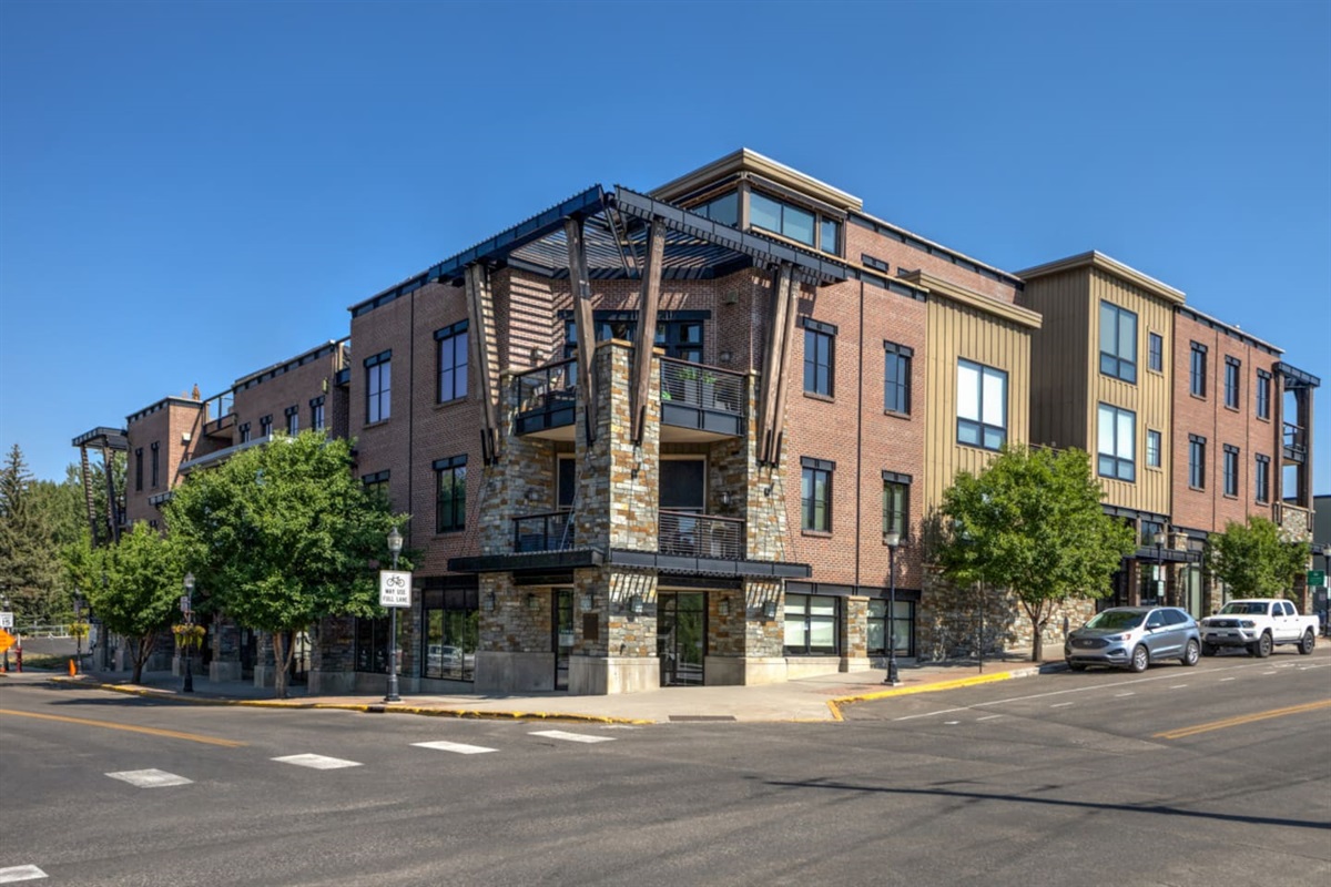 Exterior of Olympian Summit Suite | Top level unit
