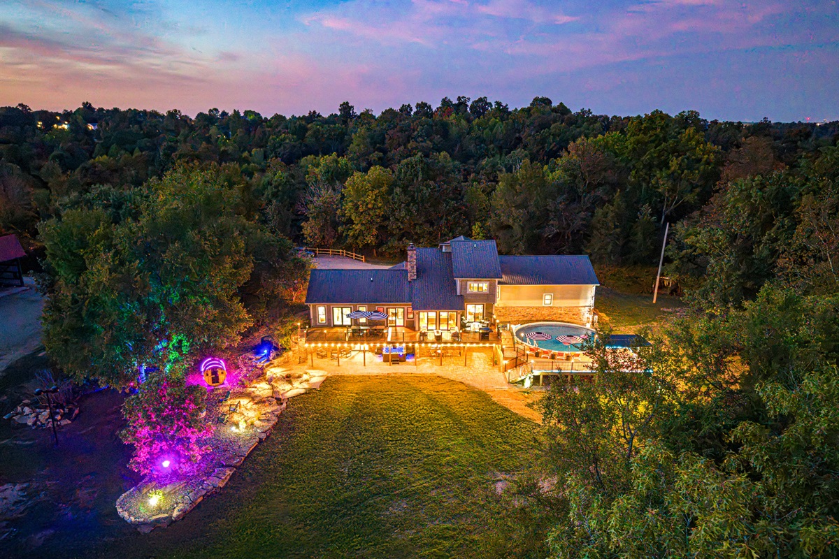 Enjoy Charred Oak Lodge with space for everyone and a place to make lasting memories