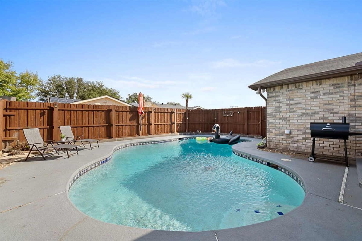 Take a dip in the refreshing pool, grill up something delicious or lounge in the poolside chairs all in your private, fully-fenced backyard
