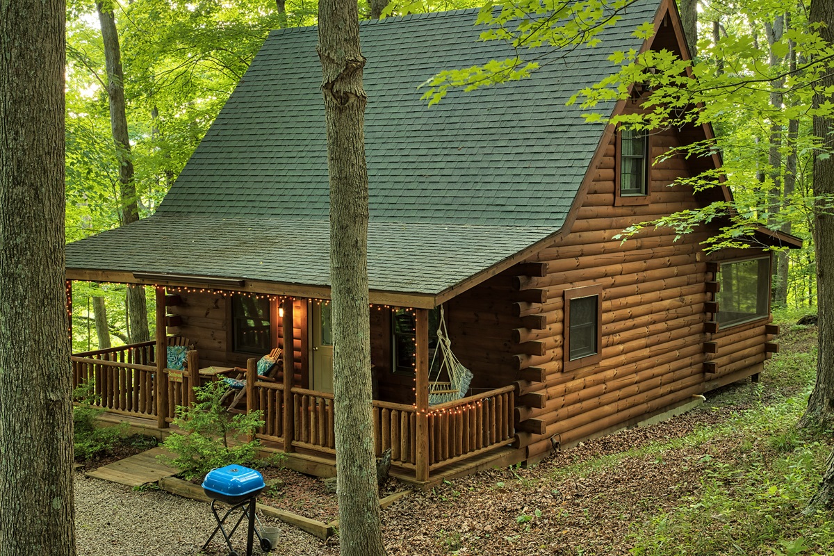 Crafted as a haven for couples, Beechwood Cabin offers a quaint hideaway where tranquility and love abound.