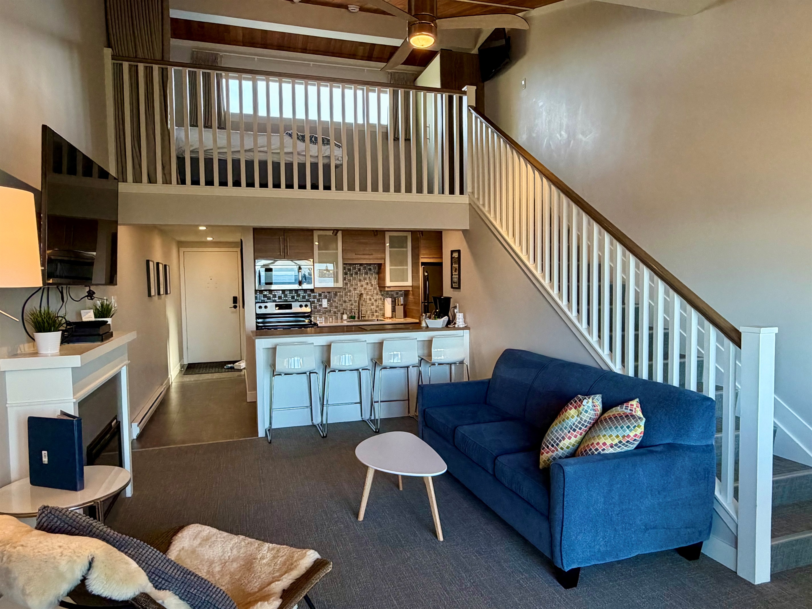 Contemporary west coast modern loft