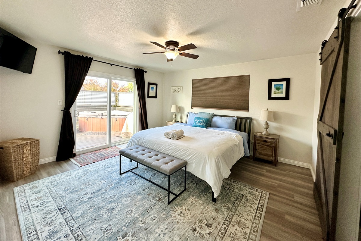 Sink into the softness of this premium bed and experience the ultimate restorative escape.