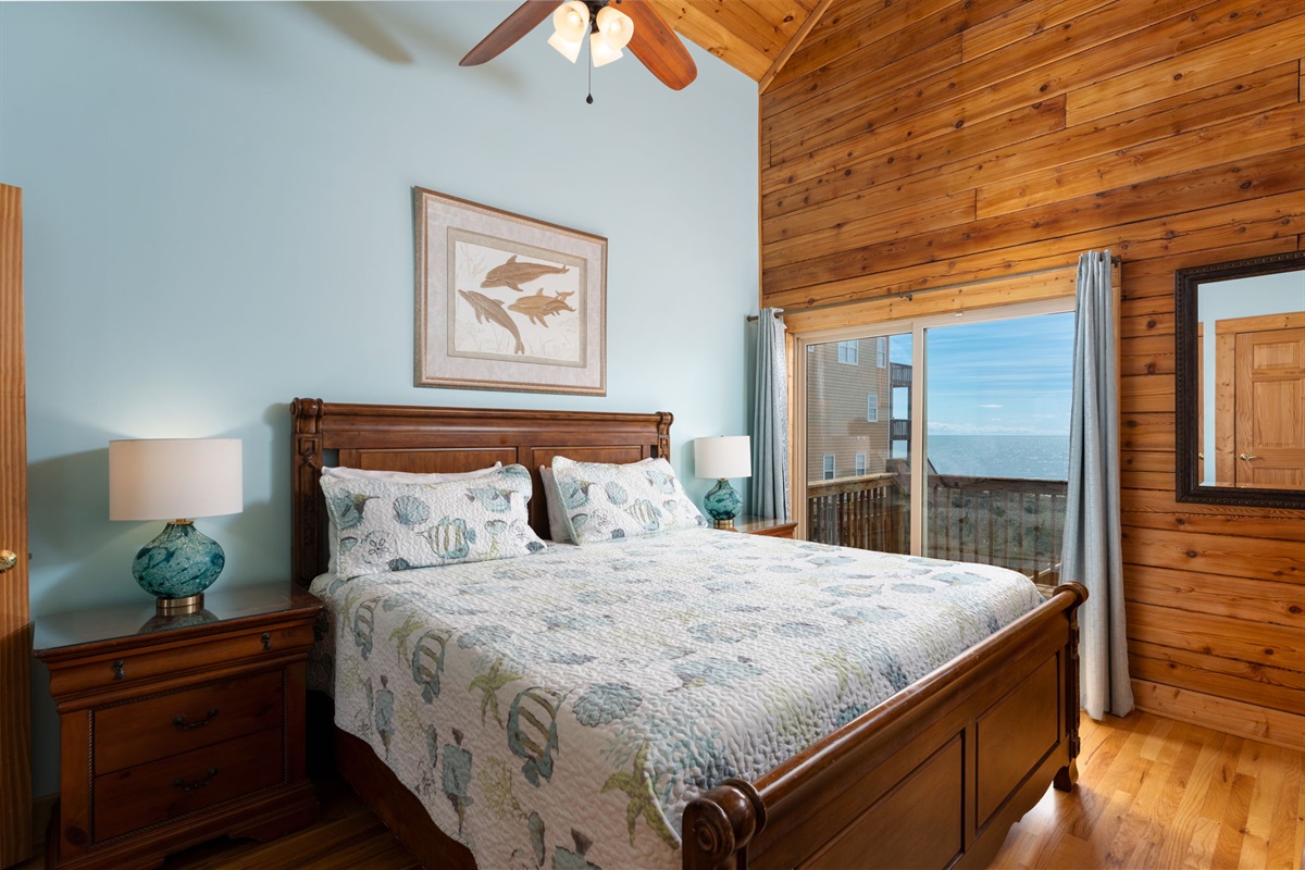 King-size bed and balcony access!