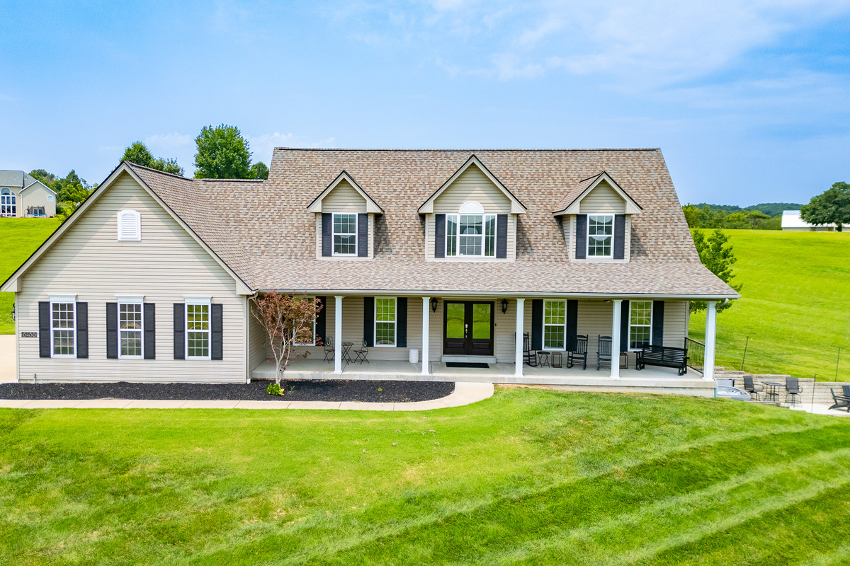 Curb appeal for days. This home looks just as good in person - maybe even better.