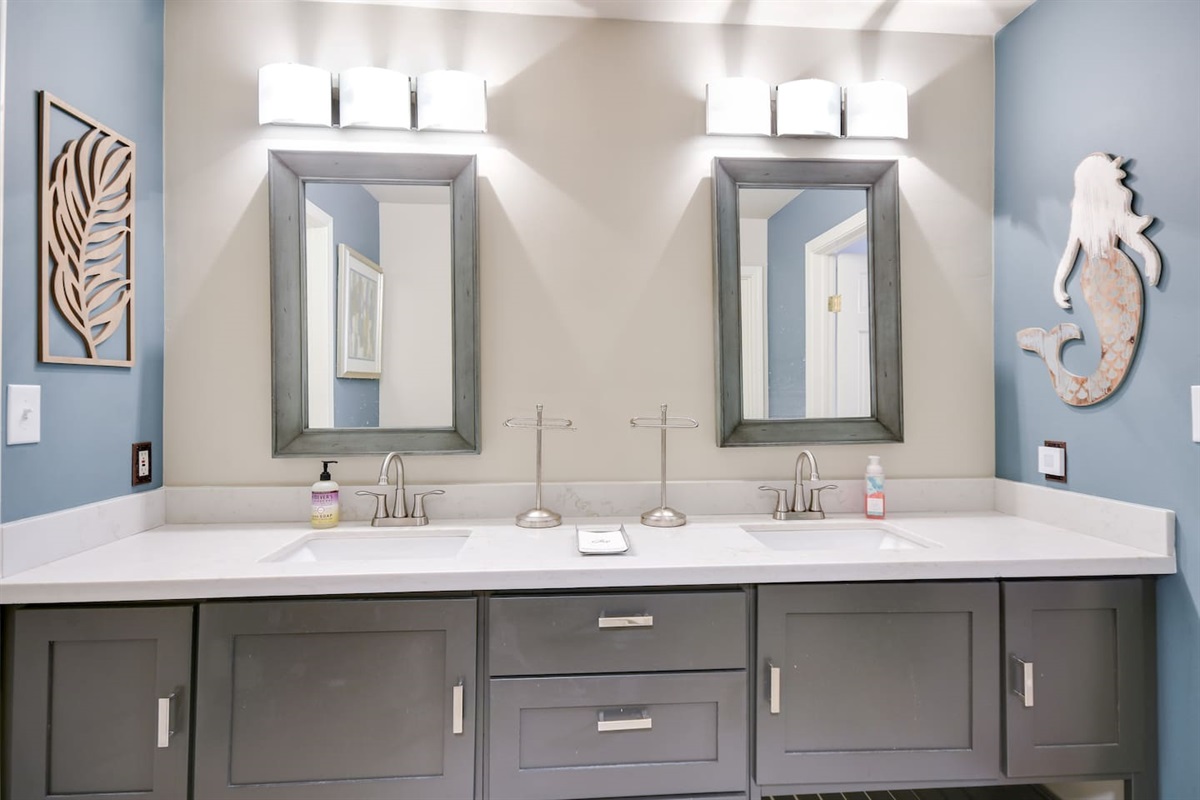 Double Vanities in Guest Bath