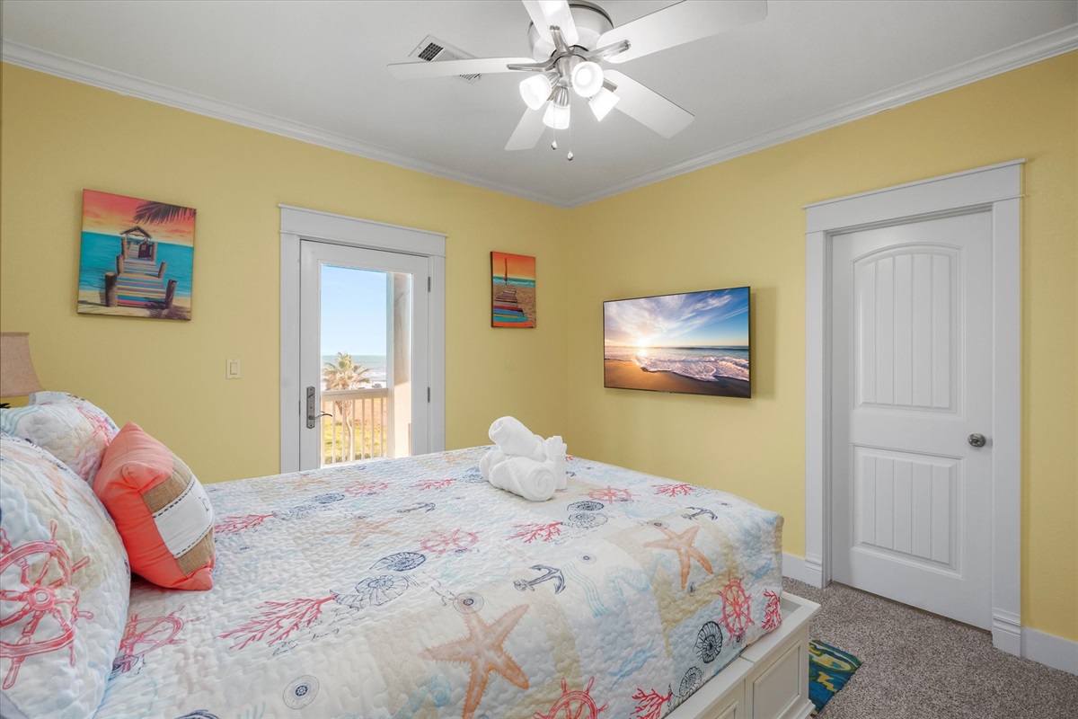 7ac3a6c7ba3440a38e5622e406c2f771 Large | Beachhouse | Texas | TX | Vacation Homes | Galveston | Crystal Beach | Kokomo | Breezy Days | Beachfront Elegance | Sunrise Serenity | Southern Sands Property Management, LLC