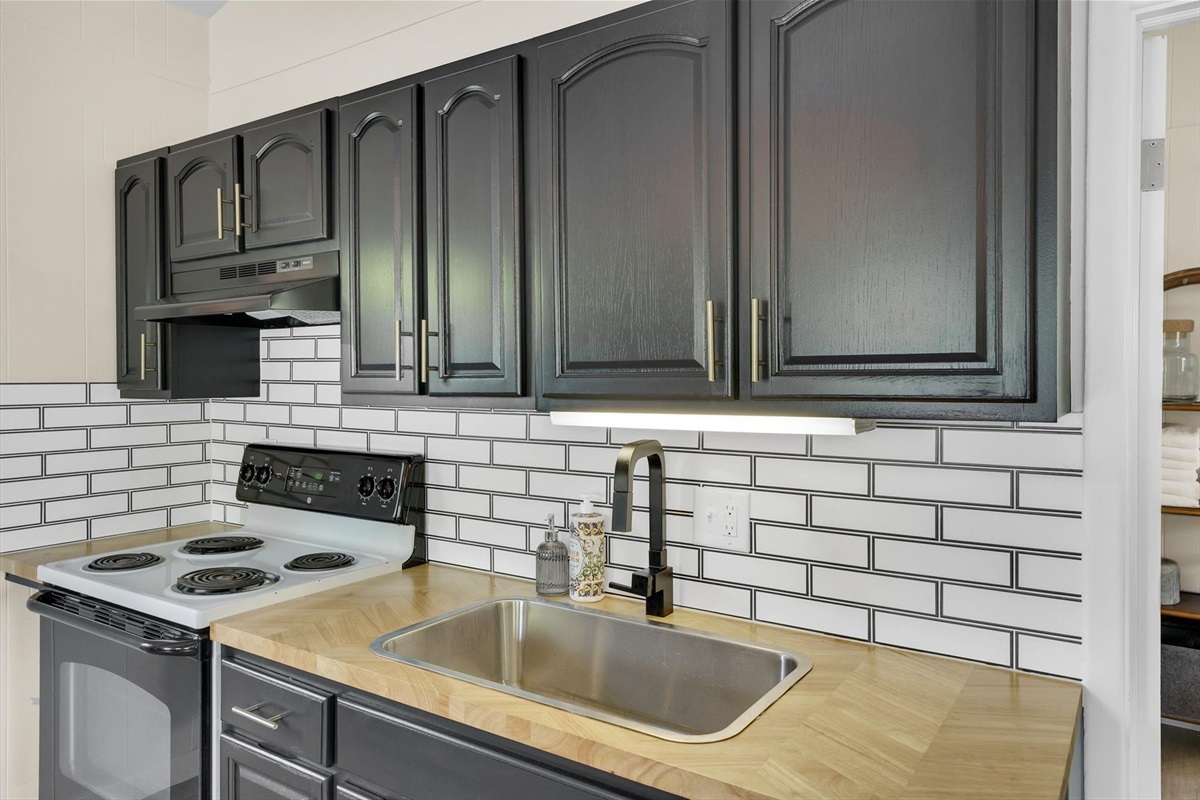 Kitchen with all the necessities