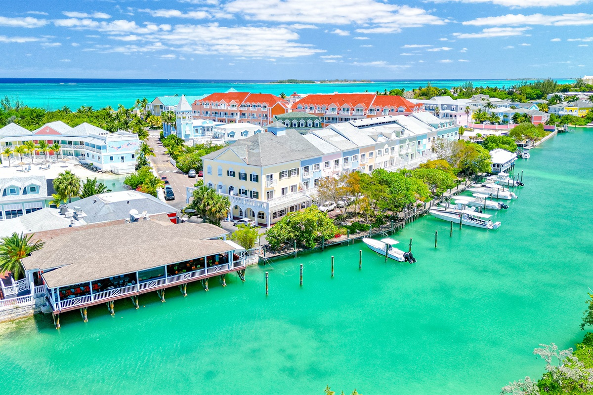 Sandyport close by (restaurants)