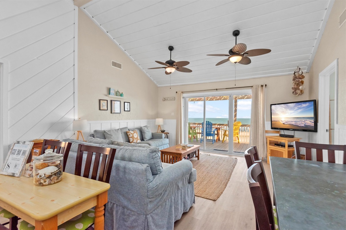 7af6c493f4834024b5f167685b2043c4 Large | Beachhouse | Texas | TX | Vacation Homes | Galveston | Crystal Beach | Kokomo | Breezy Days | Beachfront Elegance | Sunrise Serenity | Southern Sands Property Management, LLC
