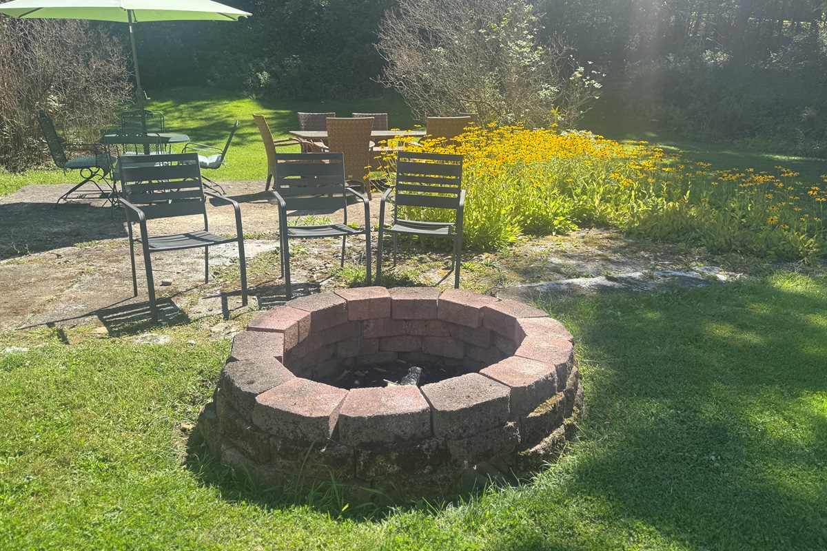 Firepit by the back patio