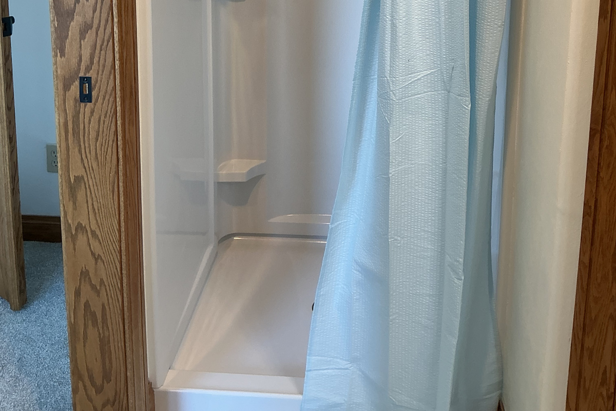 Full bathroom shower - 5th bedroom