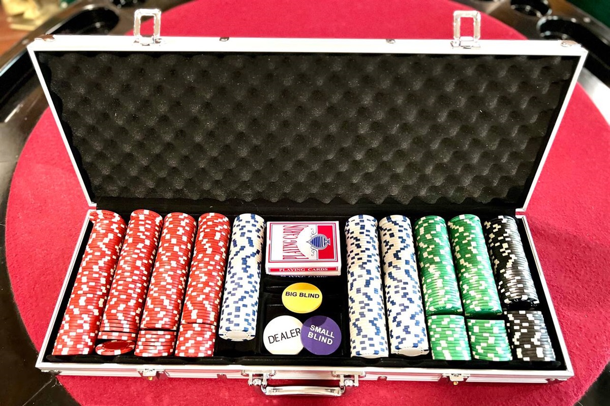 Carriage House Poker Chips