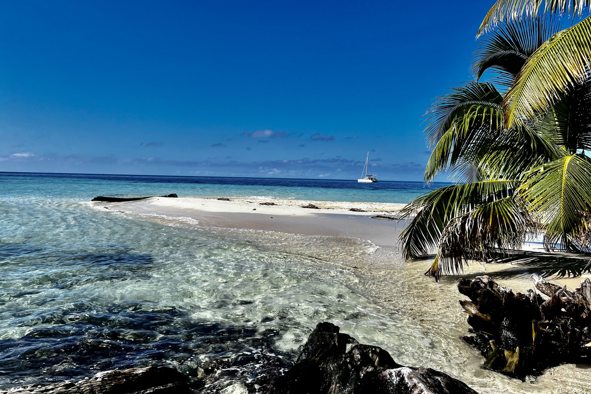 Caye Hopping and Snorkeling Adventures