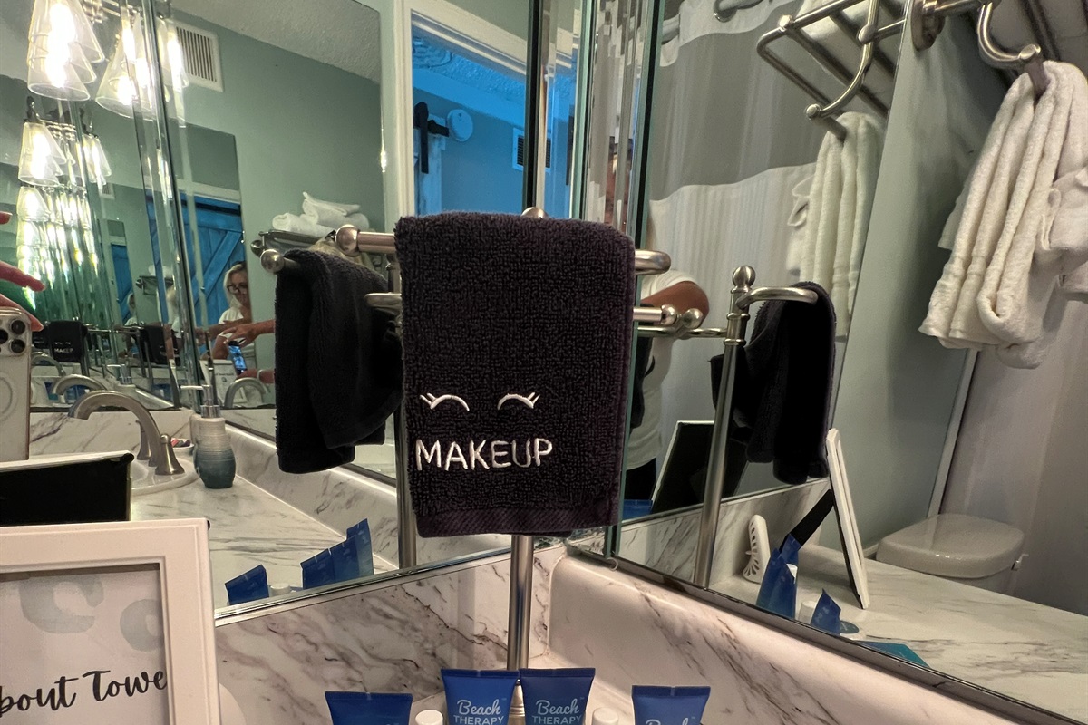 Beach Therapy amenities