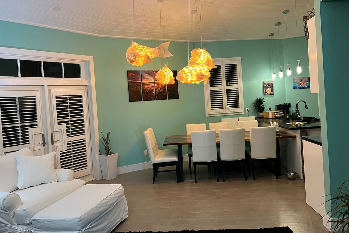 Indoor Dining