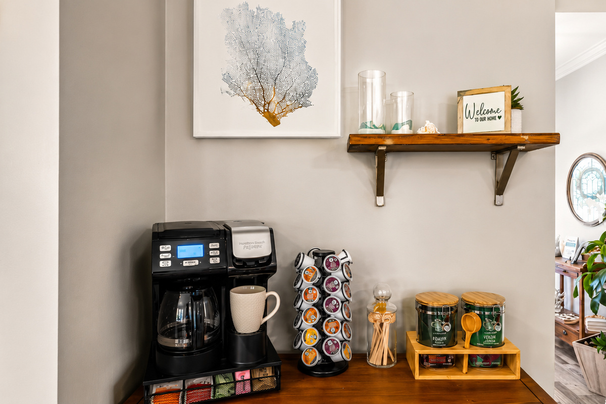 ☕ Start the morning your way with a Keurig, drip coffee maker, French press, organic coffee and tea.