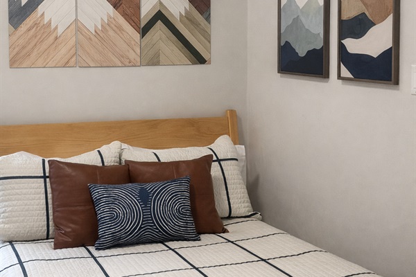 Simple, comfortable bedroom details