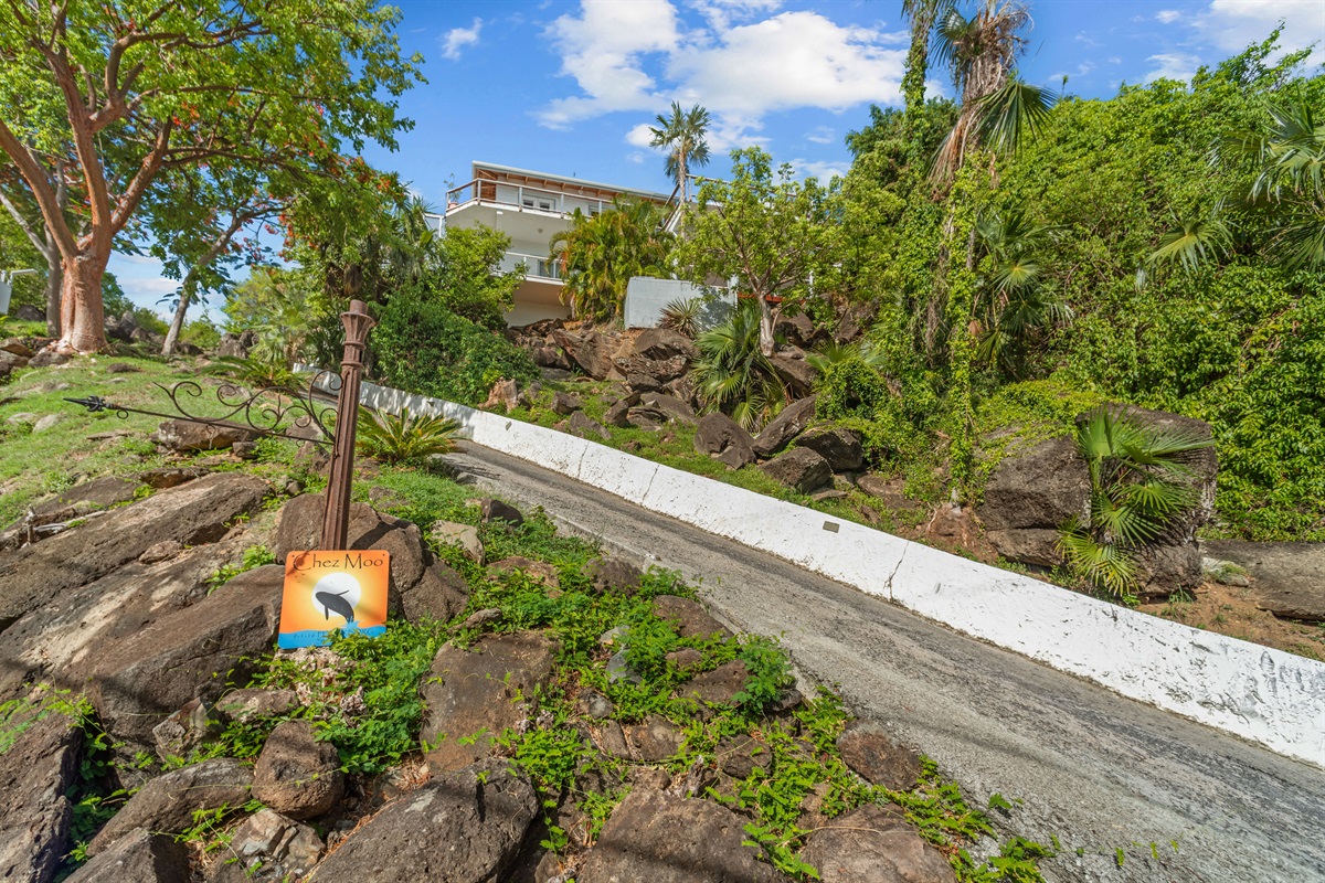 The driveway is quite steep. You will need a front wheel drive or 4-wheel drive vehicle.