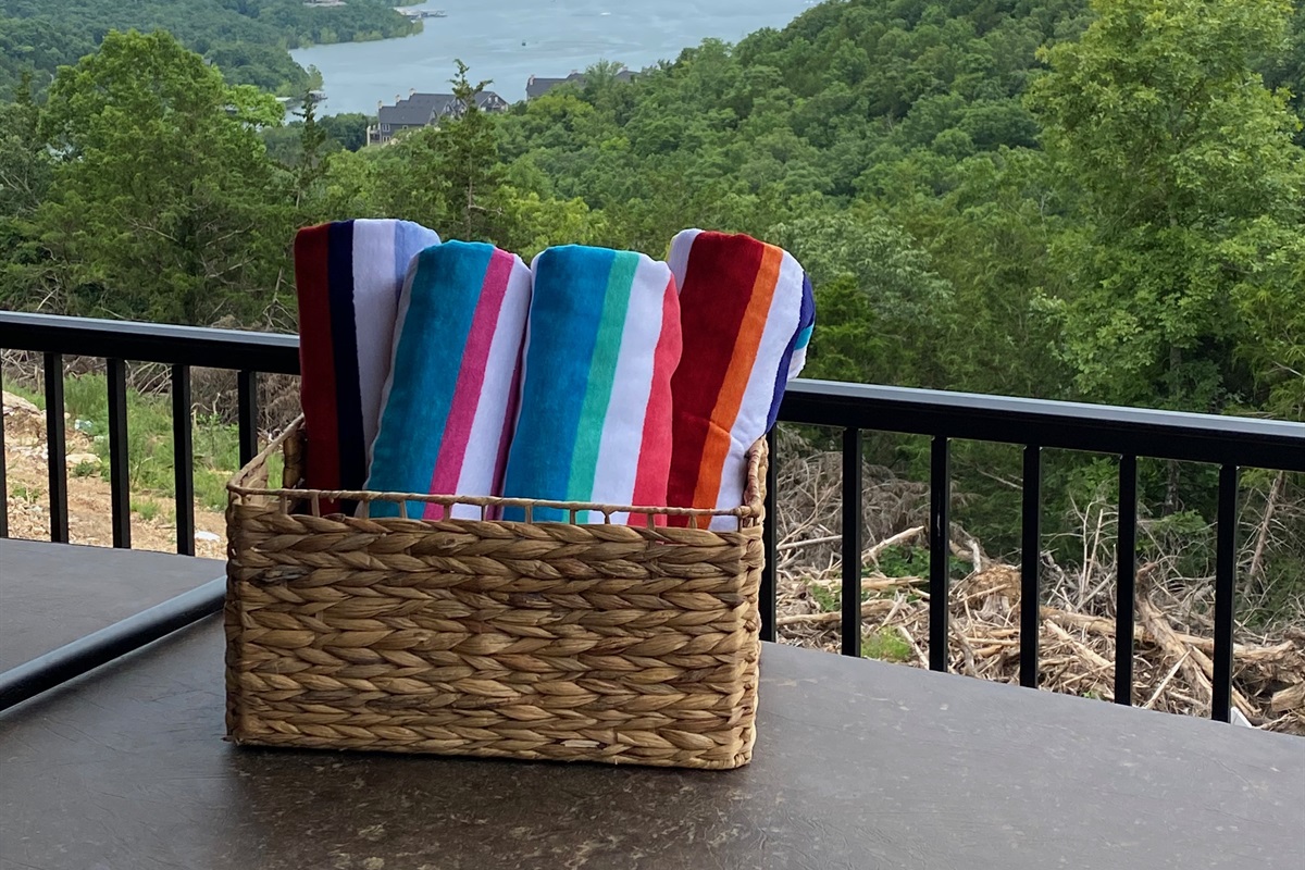 Table Rock Lake views!! Your next relaxing vacation!