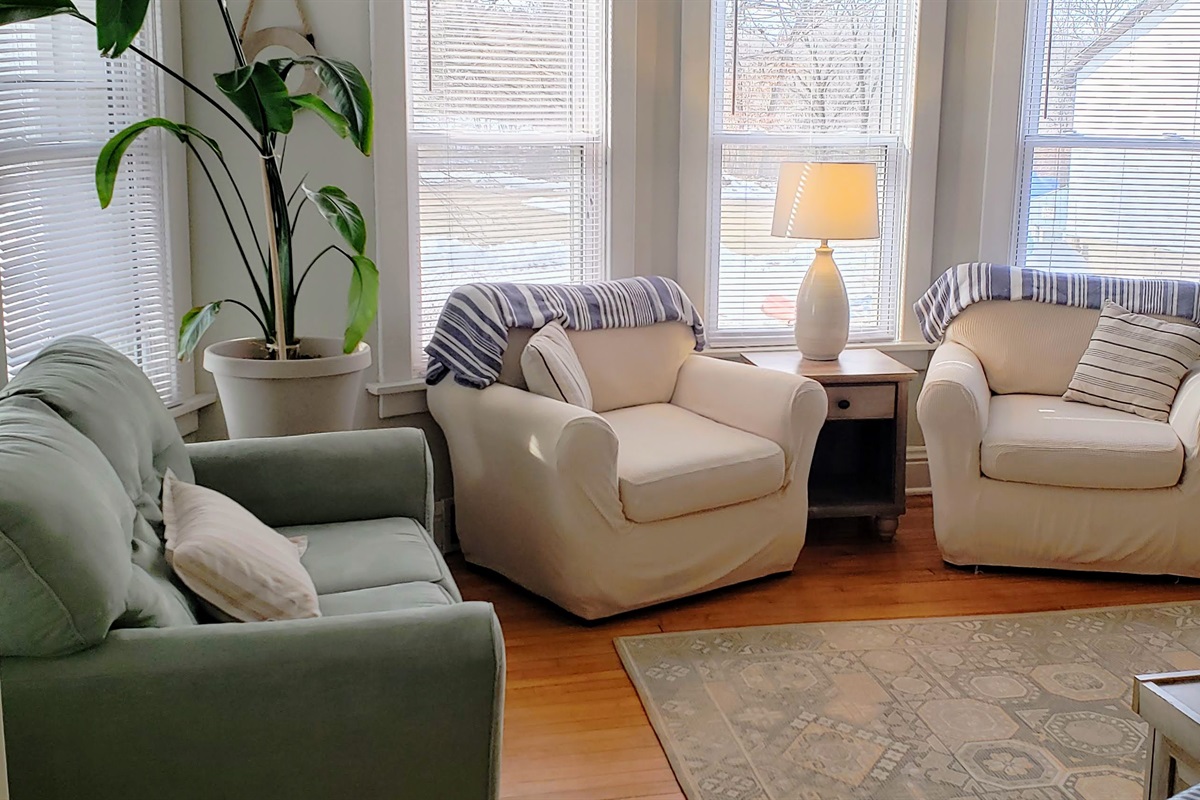 Primary Bedroom sitting area