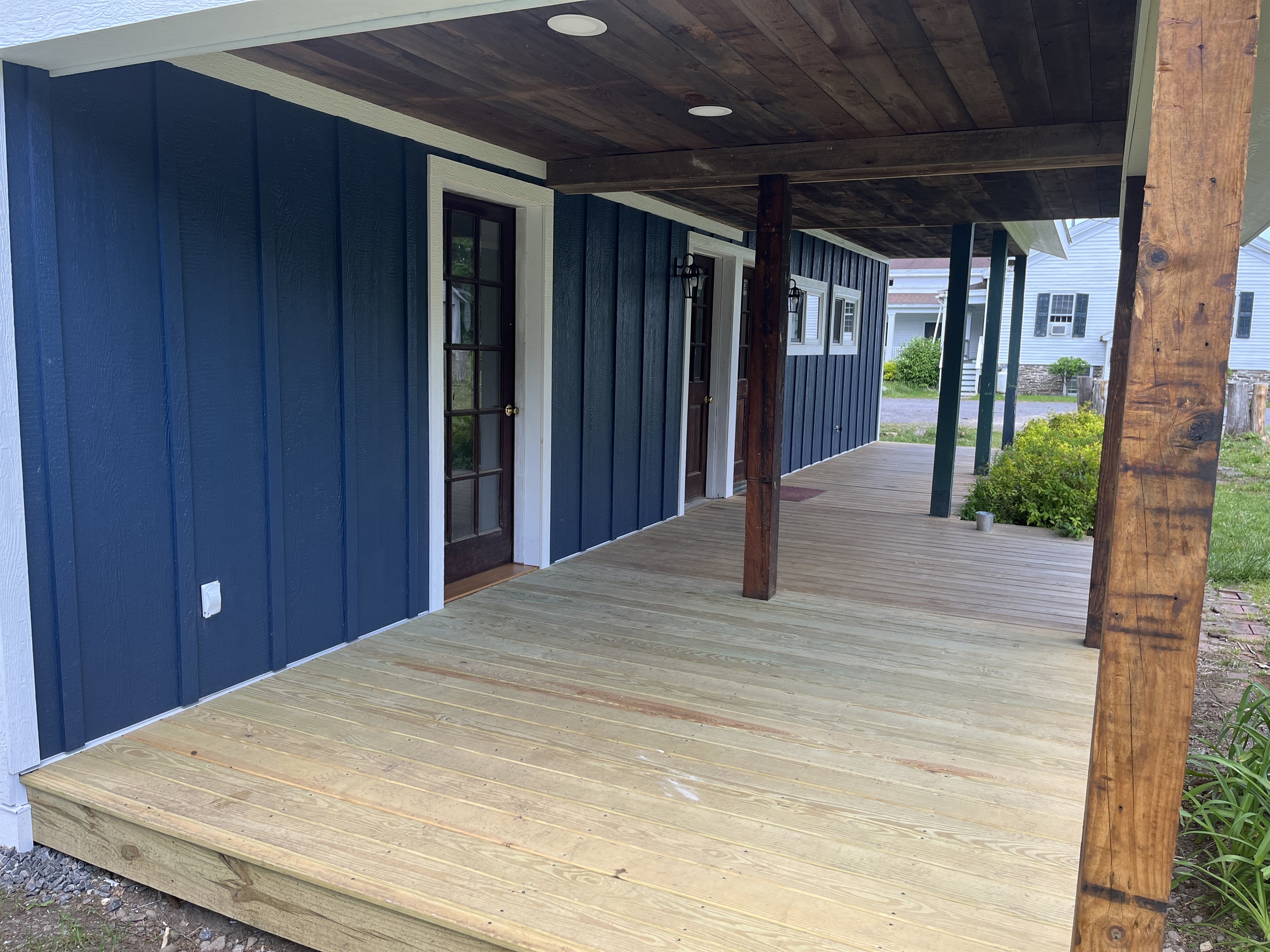 Covered rear porch