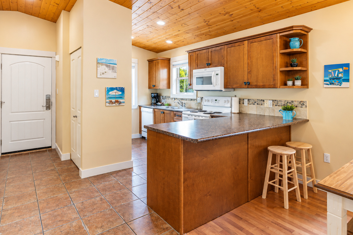 Fully equipped kitchen