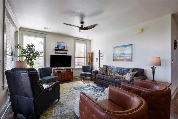 Open Area Family Room with HDTV for Entertaining