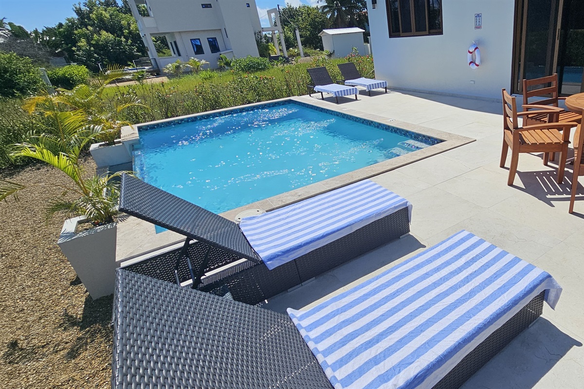 Loungers
