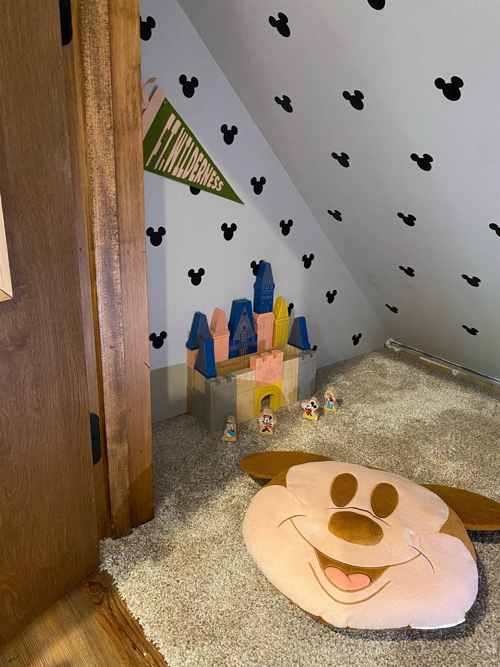 Kids Play Cubbies