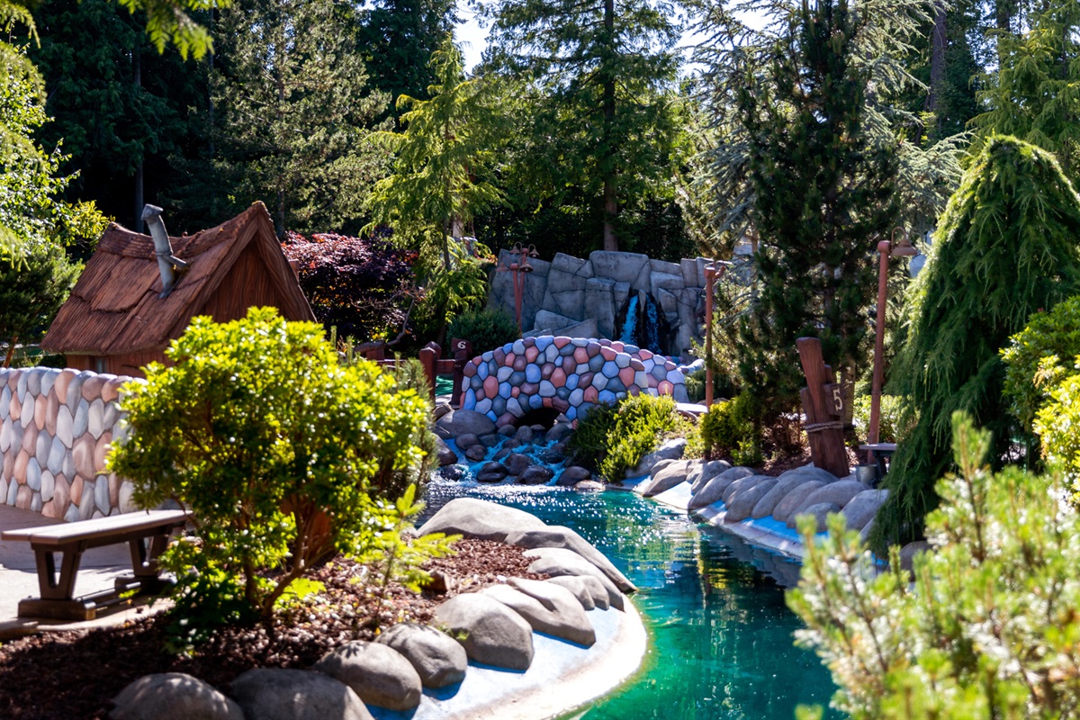 Fun local spots and attractions nearby