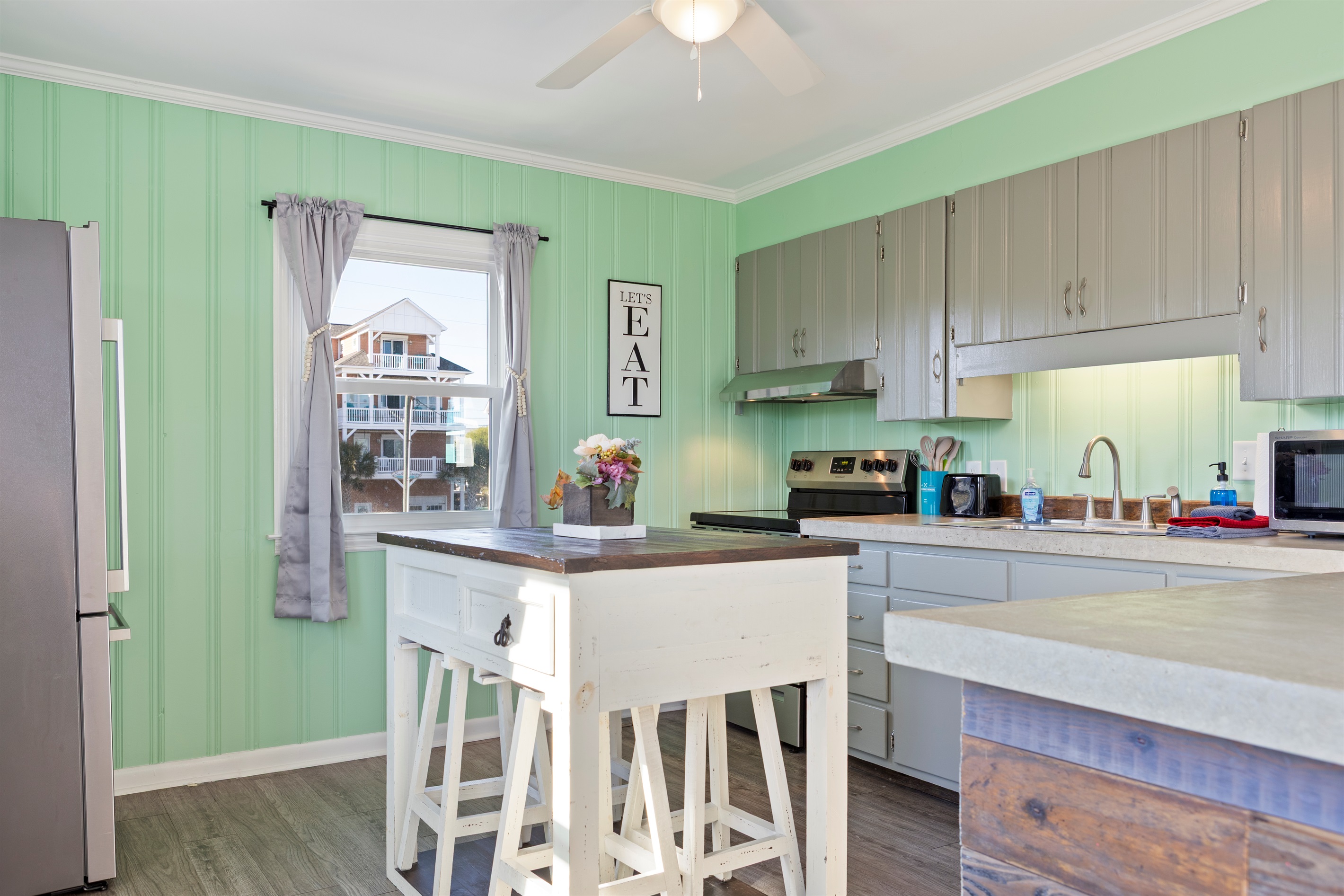 Enjoy your favorite eats