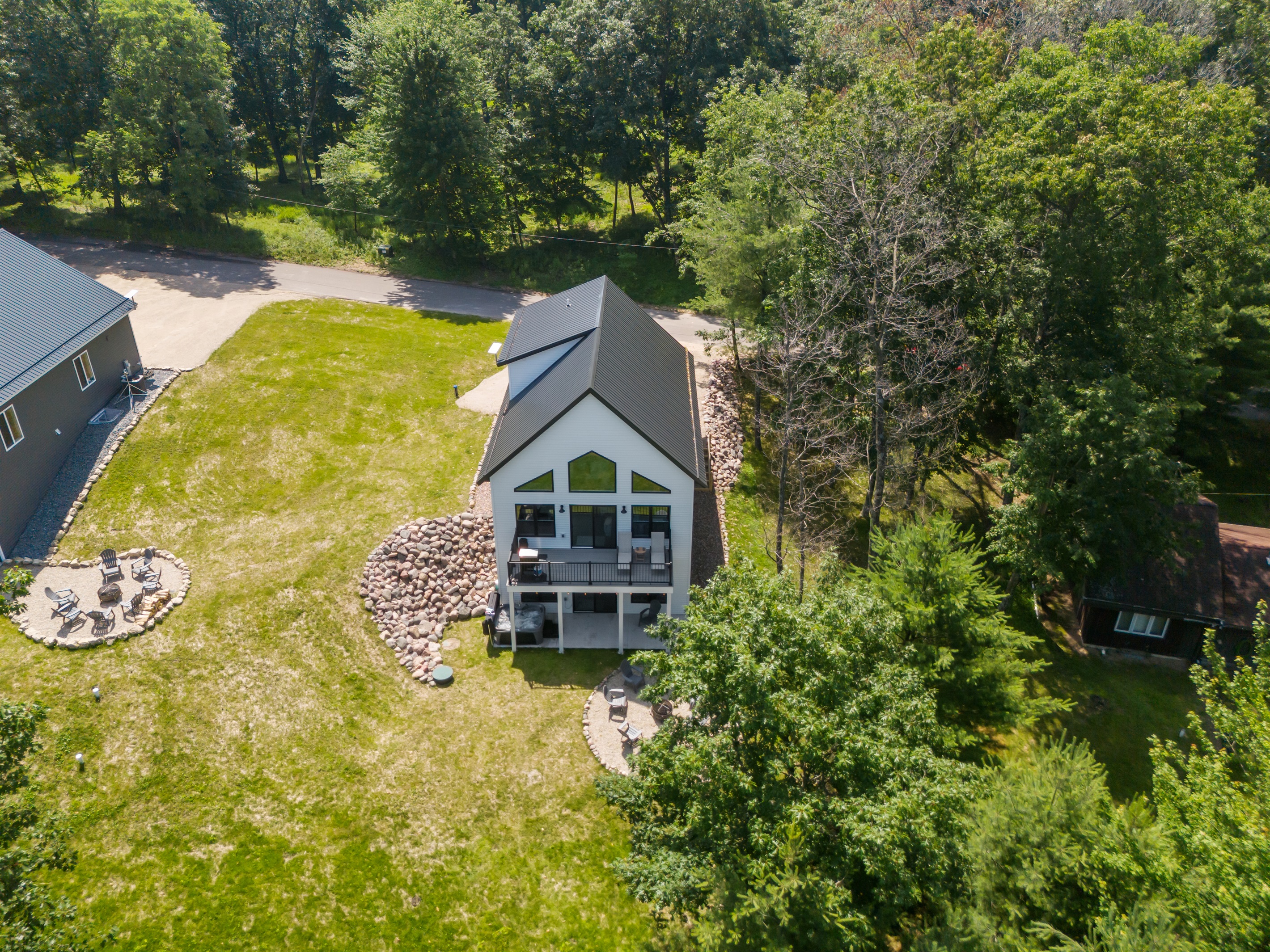 Tucked along the shoreline, Lake Luxury is the ideal spot for your lake getaway—private, scenic, and just steps from all the fun