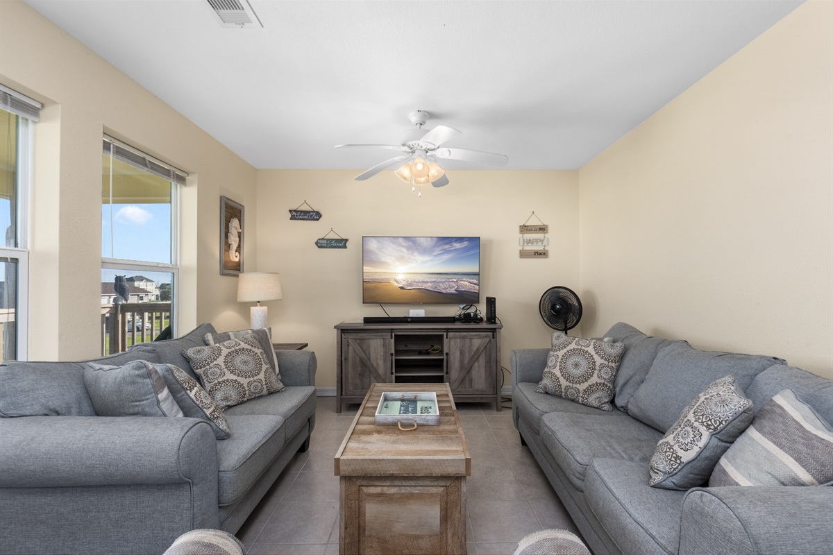 7c1f26558905448ea2dcdca5044a8c29 Large | Beachhouse | Texas | TX | Vacation Homes | Galveston | Crystal Beach | Kokomo | Breezy Days | Beachfront Elegance | Sunrise Serenity | Southern Sands Property Management, LLC