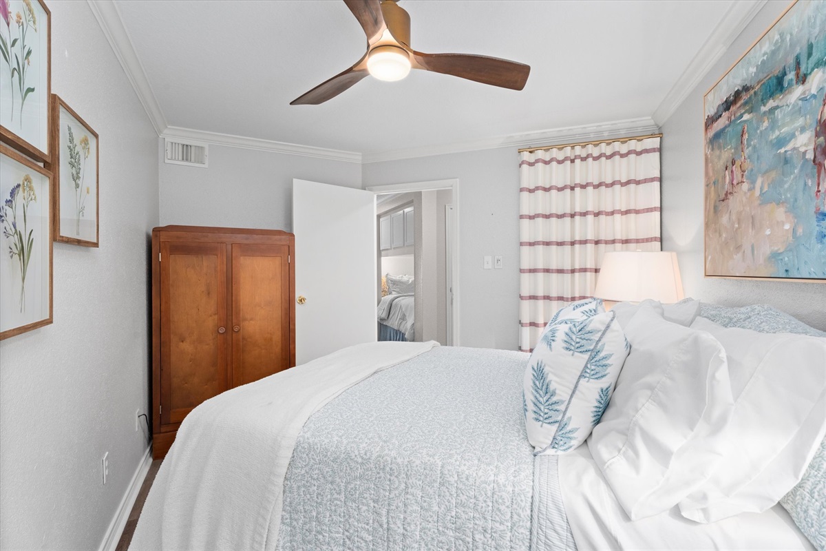 7c2140dc7f214a1ba91e57d78eefd3b3 Large | Beachhouse | Texas | TX | Vacation Homes | Galveston | Crystal Beach | Kokomo | Breezy Days | Beachfront Elegance | Sunrise Serenity | Southern Sands Property Management, LLC